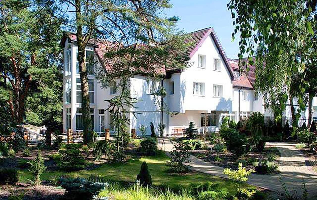 Baltic Park Grandinn By The Beach, Przy Plazy Pustkowo Kültér fotó